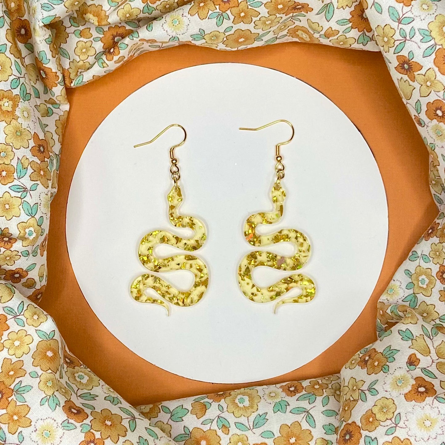 Golden Flake Acrylic Snakes