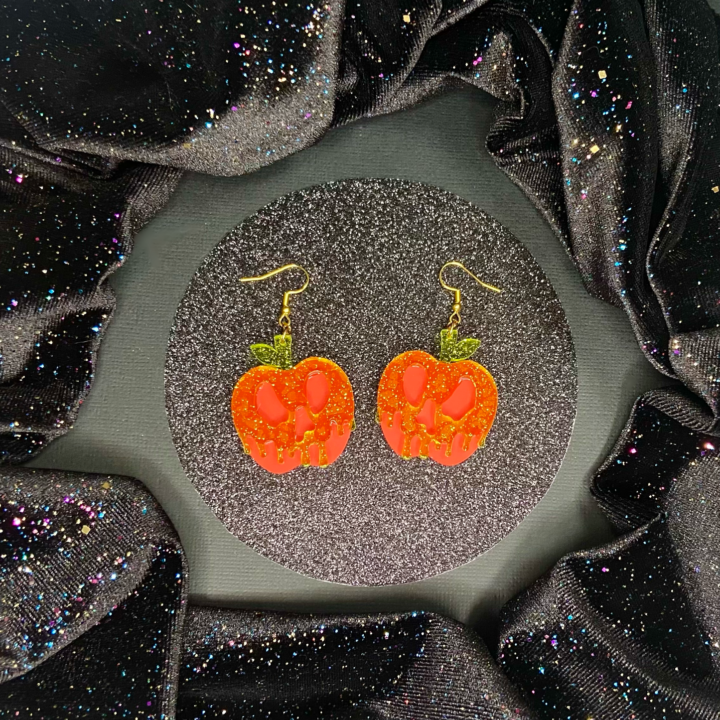 Glittering Poison Apples